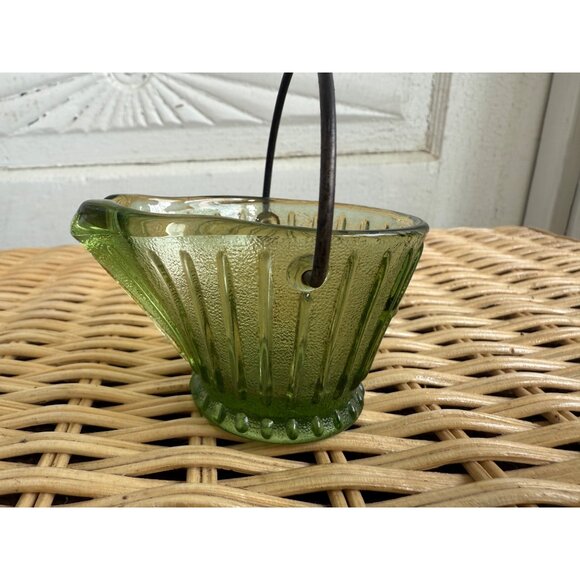 VIntage MCM Hazel Atlas Green Glass Mini coal bucket ashtray - Picture 7 of 7